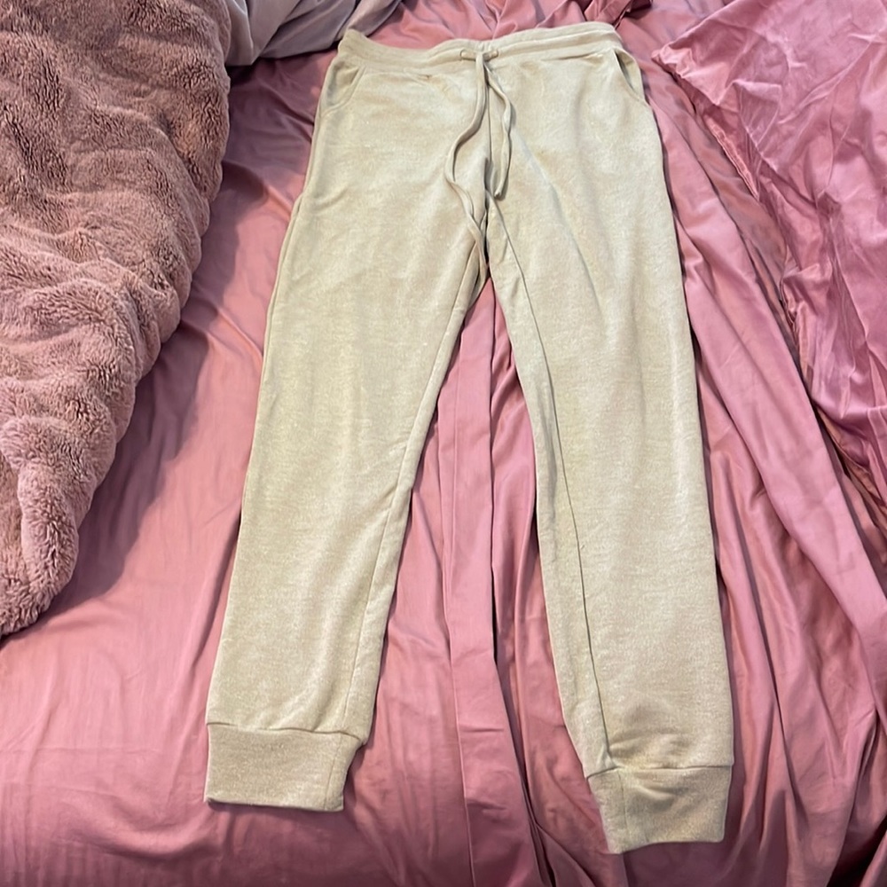 Buffbunny joggers/pants Size S (matching set)